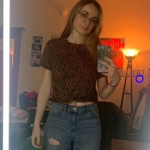 Cheetah print crop tee